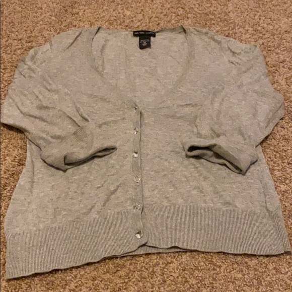 Grey cardigan with pretty buttons! - Picture 1 of 2